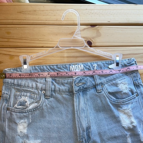 👖🔹Mom Ultra High Rise Jeans, Size 7🔹👖 - Picture 7 of 9
